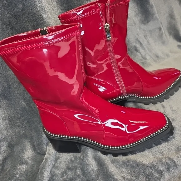 Lattelier Womens Shiny Ruby Red Leather Rhinestone Silver Boots. 38 (10 Usa) - Picture 6 of 13